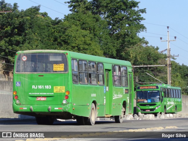 Transportes Santo Antônio RJ 161.183 na cidade de Duque de Caxias, Rio de Janeiro, Brasil, por Roger Silva. ID da foto: 7527106.