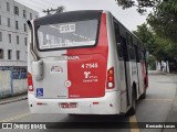 Pêssego Transportes 4 7545 na cidade de São Paulo, São Paulo, Brasil, por Bernardo Lucas. Número da foto: #:id.