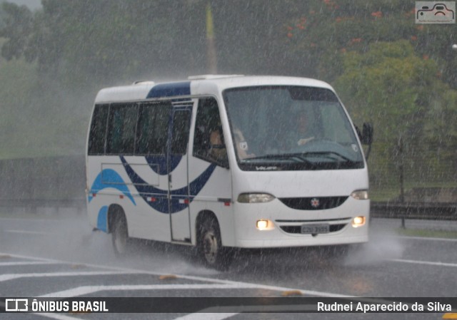Ônibus Particulares 3595 na cidade de Santa Isabel, São Paulo, Brasil, por Rudnei Aparecido da Silva. Número da foto: #7534653.