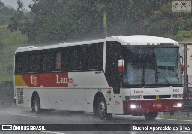 Lanes Turismo 2000 na cidade de Santa Isabel, São Paulo, Brasil, por Rudnei Aparecido da Silva. ID da foto: 7534297.