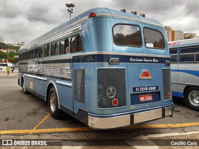 Turismo Santa Rita 5 na cidade de São Paulo, São Paulo, Brasil, por Cecilio Cais. ID da foto: 7532581.