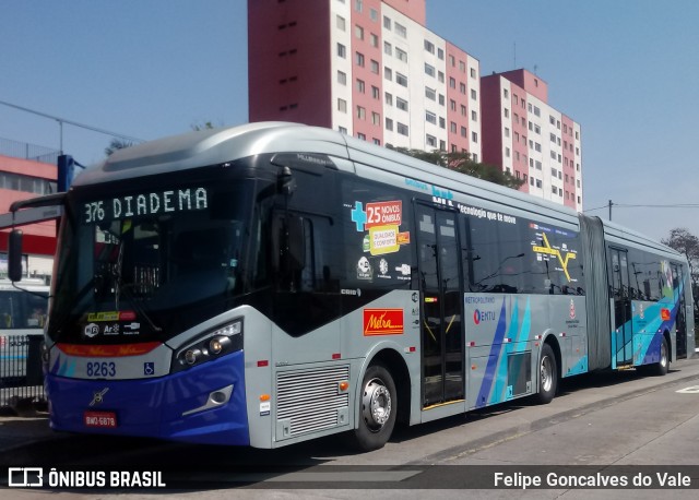 Metra - Sistema Metropolitano de Transporte 8263 na cidade de São Paulo, São Paulo, Brasil, por Felipe Goncalves do Vale. ID da foto: 7535883.