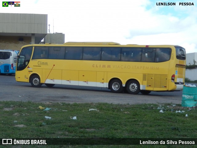 Viação Itapemirim 8821 na cidade de Caruaru, Pernambuco, Brasil, por Lenilson da Silva Pessoa. Número da foto: #7541041.