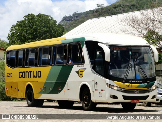 Empresa Gontijo de Transportes 3215 na cidade de Almenara, Minas Gerais, Brasil, por Sérgio Augusto Braga Canuto. ID da foto: 7489842.