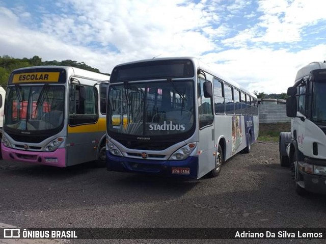 Stadtbus 445 na cidade de Santa Cruz do Sul, Rio Grande do Sul, Brasil, por Adriano Da Silva Lemos. Número da foto: #7489109.