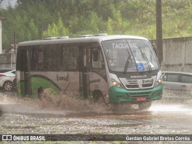 Turin Transportes 300 na cidade de Ouro Preto, Minas Gerais, Brasil, por Gerdan Gabriel Bretas Corrêa. Número da foto: #7543621.
