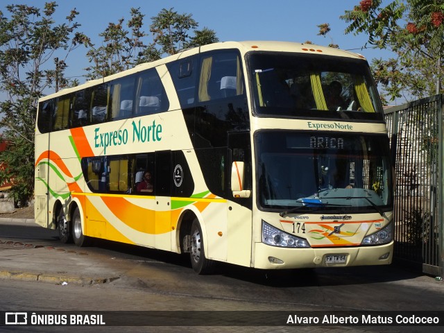 Expreso Norte 174 na cidade de Estación Central, Santiago, Metropolitana de Santiago, Chile, por Alvaro Alberto Matus Codoceo. Número da foto: #7543980.