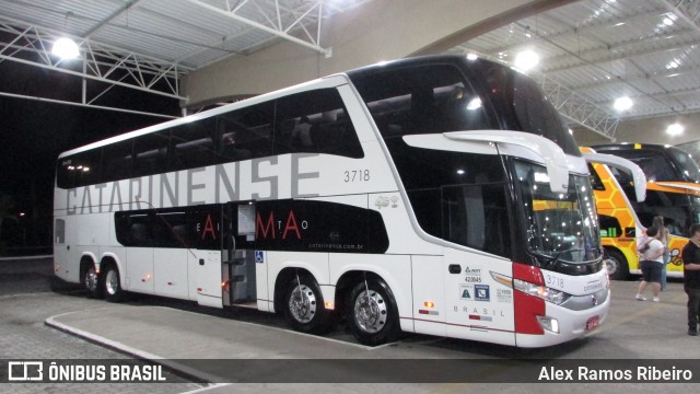 Auto Viação Catarinense 3718 na cidade de Taubaté, São Paulo, Brasil, por Alex Ramos Ribeiro. ID da foto: 7543146.