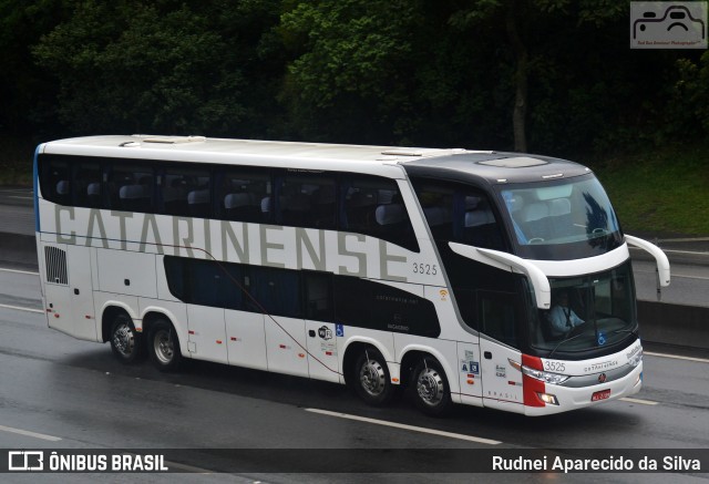 Auto Viação Catarinense 3525 na cidade de Arujá, São Paulo, Brasil, por Rudnei Aparecido da Silva. Número da foto: #7546452.