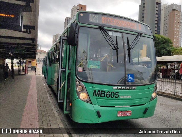 Auto Viação Mercês MB605 na cidade de Curitiba, Paraná, Brasil, por Adriano Trezub Déa. ID da foto: 7546860.