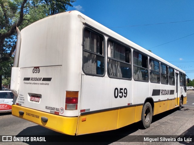 Rodam 059 na cidade de Alegrete, Rio Grande do Sul, Brasil, por Miguel Silveira da Luz. Número da foto: #7550350.