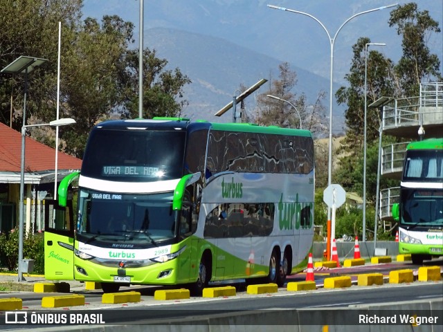 TurBus 2989 na cidade de Curacaví, Melipilla, Metropolitana de Santiago, Chile, por Richard Wagner. Número da foto: #7555672.