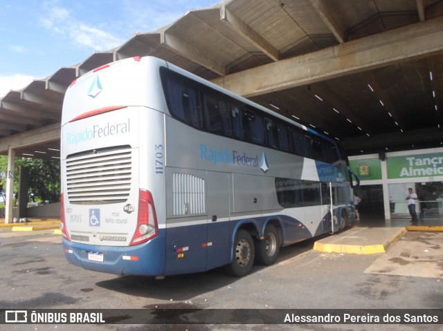 Rápido Federal 11703 na cidade de Araguari, Minas Gerais, Brasil, por Alessandro Pereira dos Santos. ID da foto: 7558536.