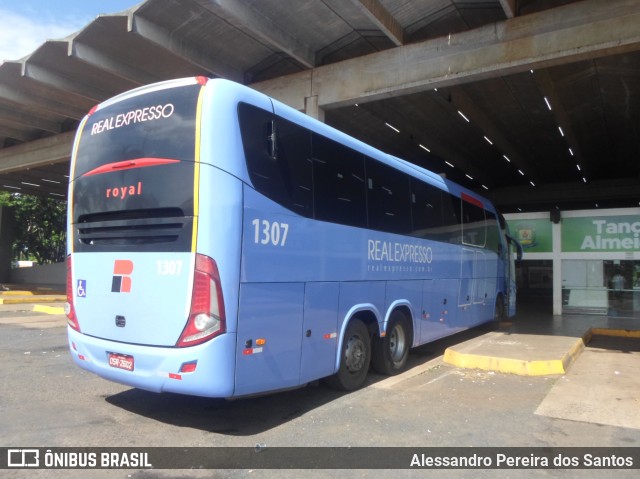 Real Expresso 1307 na cidade de Araguari, Minas Gerais, Brasil, por Alessandro Pereira dos Santos. Número da foto: #7561343.