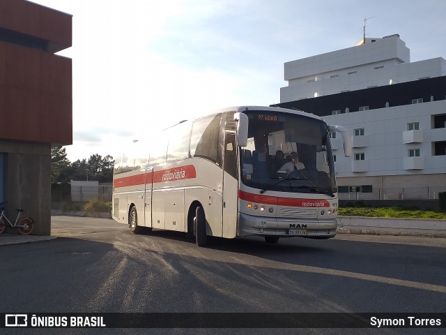 Empresa Rodoviária 8612 na cidade de Santarém, Santarém, Portugal, por Symon Torres. Número da foto: #7561231.