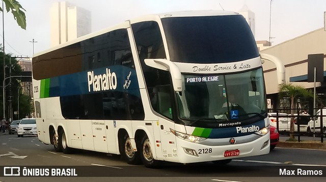 Planalto Transportes 2128 na cidade de Porto Alegre, Rio Grande do Sul, Brasil, por Max Ramos. ID da foto: 7561366.