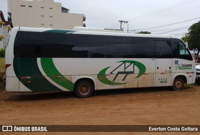 Coope Transerrana 207 na cidade de Piúma, Espírito Santo, Brasil, por Everton Costa Goltara. Número da foto: #7567378.