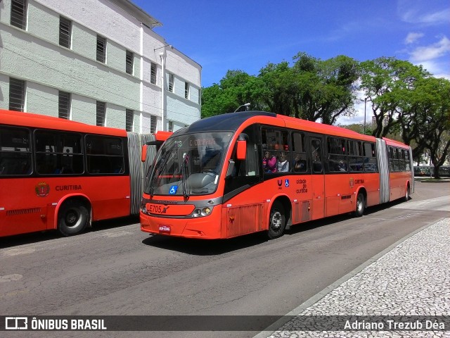 Araucária Transportes Coletivos LE705 na cidade de Curitiba, Paraná, Brasil, por Adriano Trezub Déa. ID da foto: 7566580.