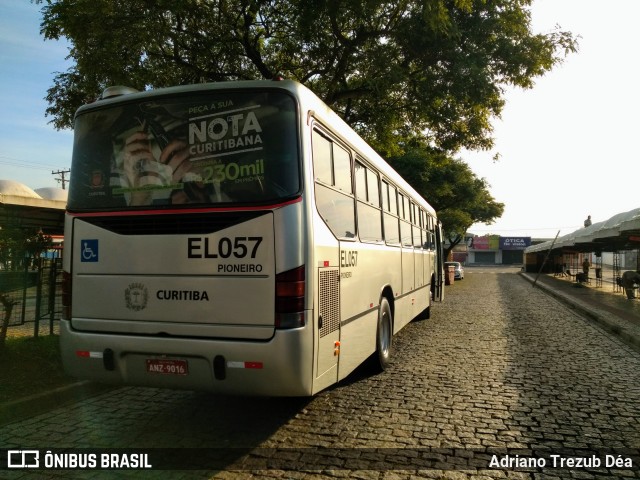 Auto Viação São José dos Pinhais EL057 na cidade de Curitiba, Paraná, Brasil, por Adriano Trezub Déa. Número da foto: #7566588.