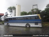 Ônibus Particulares 1593 na cidade de Araguari, Minas Gerais, Brasil, por Alessandro Pereira dos Santos. ID da foto: :id.