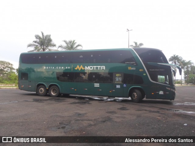 Viação Motta 18003 na cidade de Araguari, Minas Gerais, Brasil, por Alessandro Pereira dos Santos. ID da foto: 7490496.