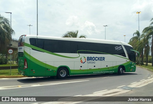 Brocker Turismo 600 na cidade de Porto Alegre, Rio Grande do Sul, Brasil, por Júnior Harras. ID da foto: 7491471.