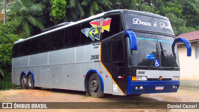 Ônibus Particulares 2016 na cidade de Brusque, Santa Catarina, Brasil, por Daniel Cezari. ID da foto: 7496075.