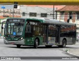 Via Sudeste Transportes S.A. 5 1002 na cidade de São Paulo, São Paulo, Brasil, por Jonathan Braandão. Número da foto: #7498950.