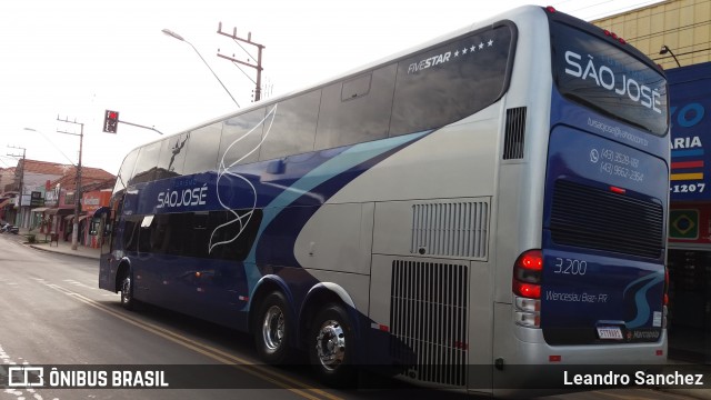 Turismo São José 3200 na cidade de Joaquim Távora, Paraná, Brasil, por Leandro Sanchez. Número da foto: #7501714.