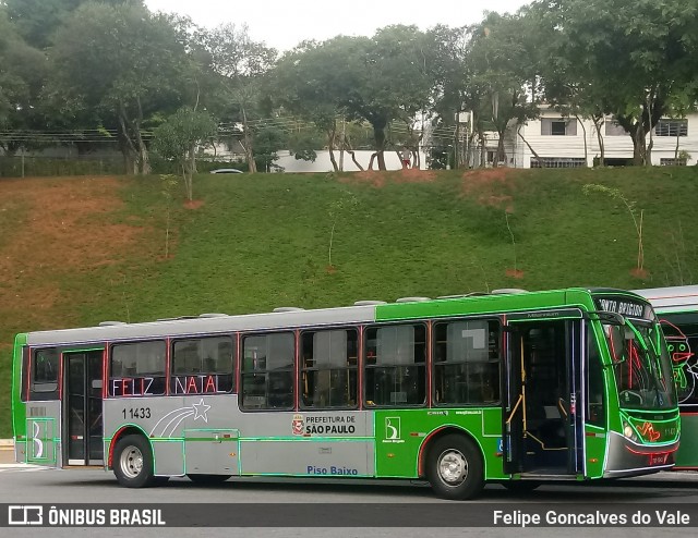 Viação Santa Brígida 1 1433 na cidade de São Paulo, São Paulo, Brasil, por Felipe Goncalves do Vale. Número da foto: #7501467.