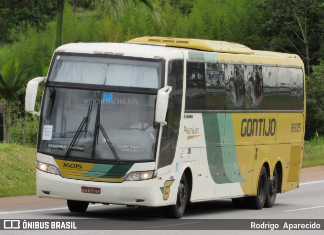 Empresa Gontijo de Transportes 16015 na cidade de São Gonçalo do Sapucaí, Minas Gerais, Brasil, por Rodrigo  Aparecido. Número da foto: #7501710.