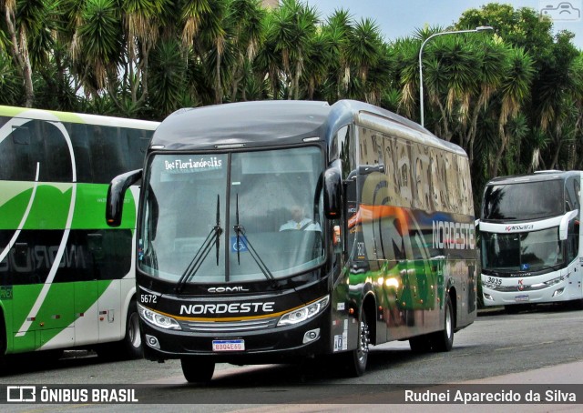 Expresso Nordeste 5672 na cidade de Curitiba, Paraná, Brasil, por Rudnei Aparecido da Silva. Número da foto: #7504487.
