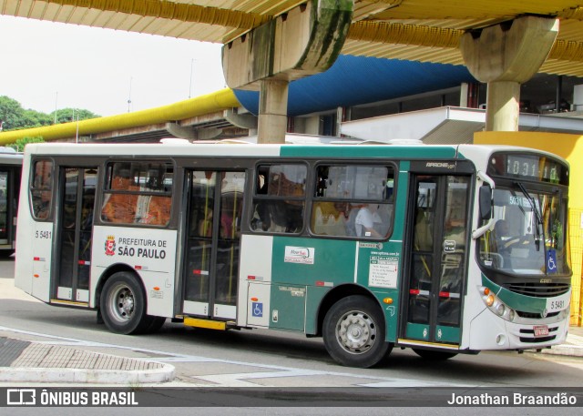 Move 5 5481 na cidade de São Paulo, São Paulo, Brasil, por Jonathan Braandão. Número da foto: #7504760.