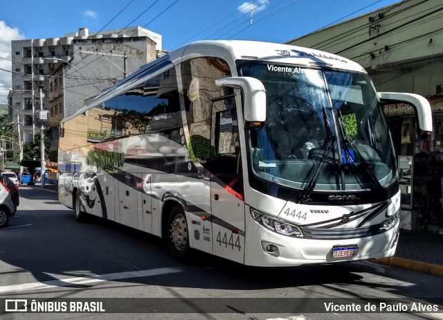 TJ Turismo 4444 na cidade de Aparecida, São Paulo, Brasil, por Vicente de Paulo Alves. ID da foto: 7505712.