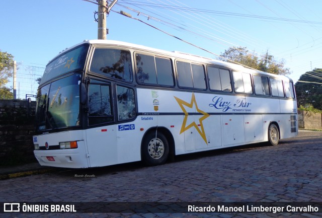 Luz Tur Fretamentos e Turismo 3003 na cidade de Rio Pardo, Rio Grande do Sul, Brasil, por Ricardo Manoel Limberger Carvalho. ID da foto: 7508427.