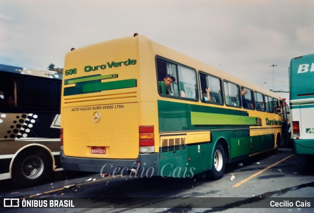 Auto Viação Ouro Verde 608 na cidade de Aparecida, São Paulo, Brasil, por Cecilio Cais. ID da foto: 7509843.