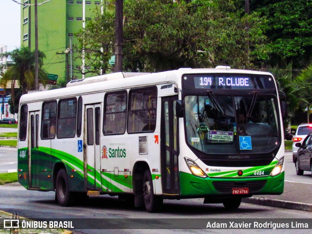 Viação Piracicabana Santos 4484 na cidade de Santos, São Paulo, Brasil, por Adam Xavier Rodrigues Lima. ID da foto: 7509402.