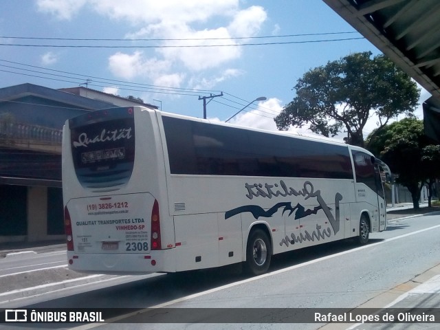 Qualität Vertrauen Transportes 2308 na cidade de São Paulo, São Paulo, Brasil, por Rafael Lopes de Oliveira. Número da foto: #7508674.