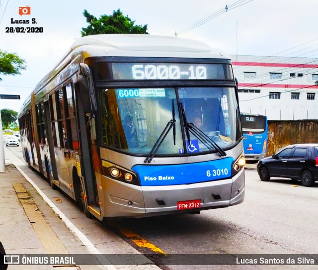 Viação Paratodos > São Jorge > Metropolitana São Paulo > Mobibrasil 6 3010 na cidade de São Paulo, São Paulo, Brasil, por Lucas Santos da Silva. ID da foto: 7597381.