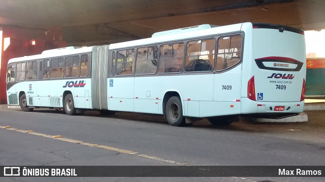 SOUL - Sociedade de Ônibus União Ltda. 7409 na cidade de Porto Alegre, Rio Grande do Sul, Brasil, por Max Ramos. Número da foto: #7600043.