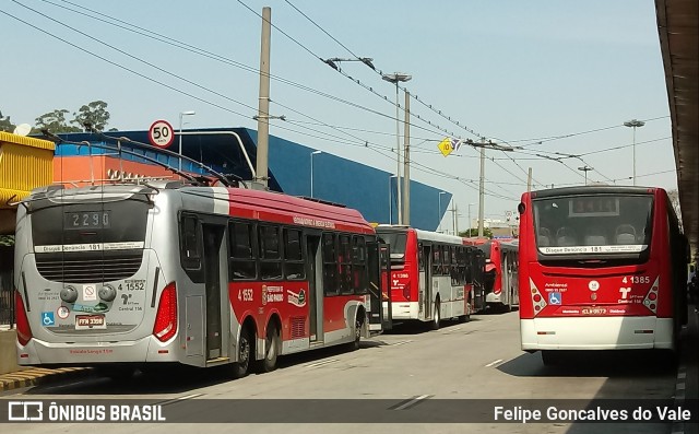 Himalaia Transportes > Ambiental Transportes Urbanos 4 1552 na cidade de São Paulo, São Paulo, Brasil, por Felipe Goncalves do Vale. ID da foto: 7599553.