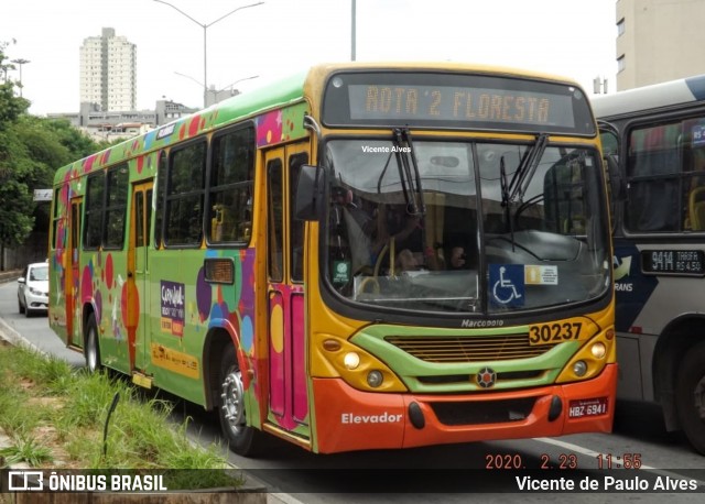 Viação Zurick ONIBUS FOLIA 2020 na cidade de Belo Horizonte, Minas Gerais, Brasil, por Vicente de Paulo Alves. Número da foto: #7602459.