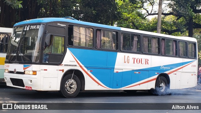 LG Tour 2400 na cidade de Belo Horizonte, Minas Gerais, Brasil, por Ailton Alves. Número da foto: #7602783.