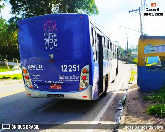 Auto Viação Bragança Metropolitana > Viação Raposo Tavares 12.251 na cidade de Embu-Guaçu, São Paulo, Brasil, por Lucas Santos da Silva. ID da foto: 7604236.