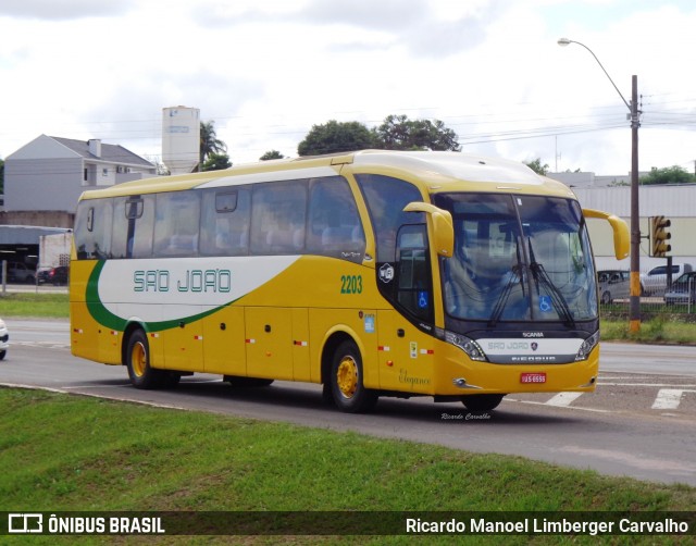 São João - Victor Razzera & Cia. 2203 na cidade de Santa Cruz do Sul, Rio Grande do Sul, Brasil, por Ricardo Manoel Limberger Carvalho. Número da foto: #7611064.