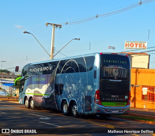 Viação Garcia 86015 na cidade de Londrina, Paraná, Brasil, por Matheus Henrique Delfino. ID da foto: 7611554.