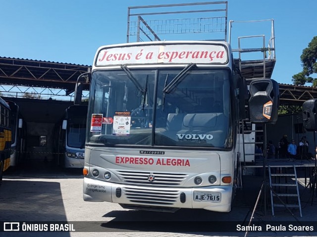 Expresso Alegria 15 na cidade de Curitiba, Paraná, Brasil, por Samira  Paula Soares. Número da foto: #7615360.