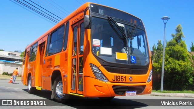 Expresso Azul JI861 na cidade de Curitiba, Paraná, Brasil, por Vinicius Petris. Número da foto: #7616014.