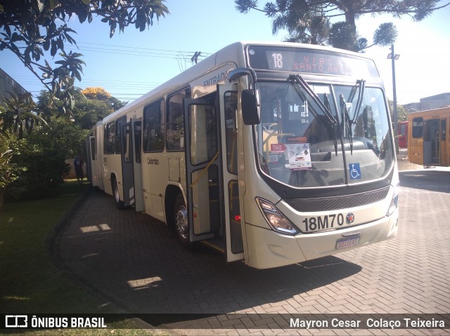 Viação Santo Ângelo 18M70 na cidade de Curitiba, Paraná, Brasil, por Mayron Cesar  Colaço Teixeira. Número da foto: #7615551.