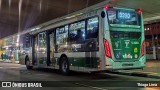 Via Sudeste Transportes S.A. 5 2058 na cidade de São Paulo, São Paulo, Brasil, por Thiago Lima. Número da foto: #:id.